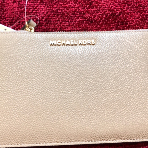 Michael Kors Wristlet Clutch - Picture 2 of 5